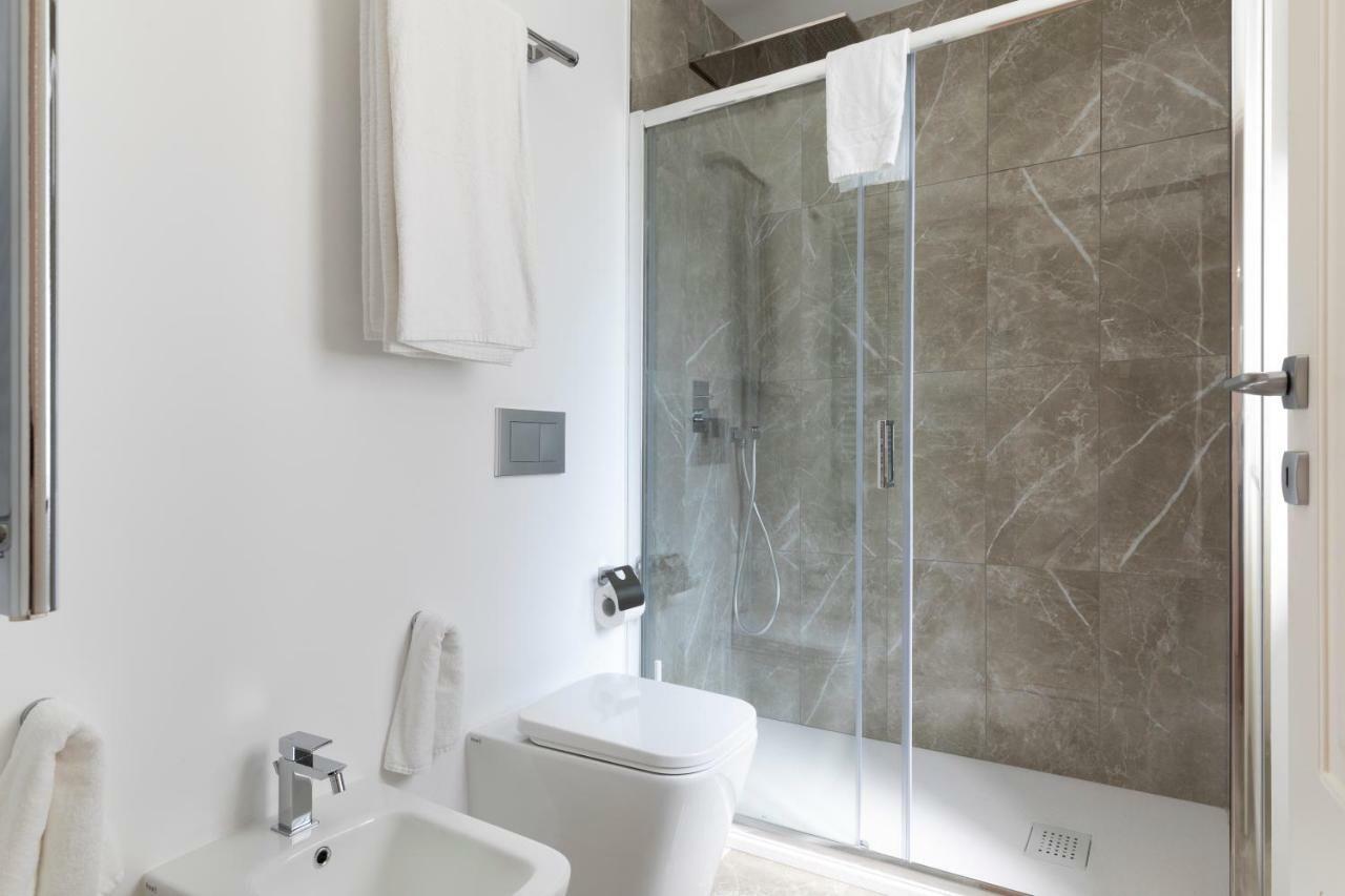 Milano Manzoni Clc Apartments Luaran gambar